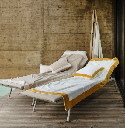 PORTOFINO rannalina 100x200cm & rannapadi 50x50cm, 100% puuvill- 6 värvilahendust. Rannalina hind 179 €, padja hind 84 € (hinnad km-ga)
